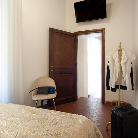 Campo De Fiori Charming Accommodation Рим Екстер'єр фото